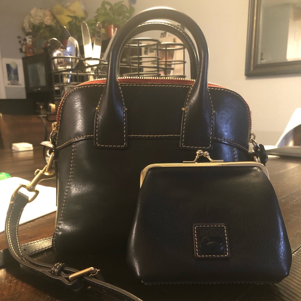 Dooney Small Florentine Cameron Crossbody Satchel in Navy w. Large Frame Purse